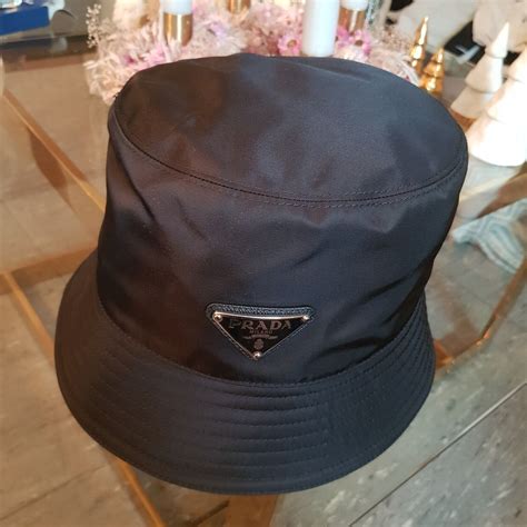 prada mütze|prada bucket hat damen.